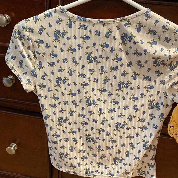 Floral T - Picture 3 of 3